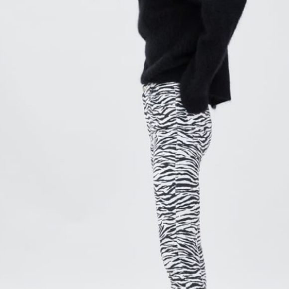 NWT Suko zebra capri Jeans 21" tummy tuckers - Picture 3 of 8